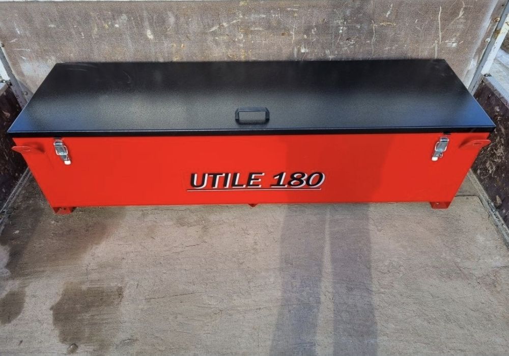 Lada scule Mercedes iveco doka ford
Aceasta este prevazuta pentru depo