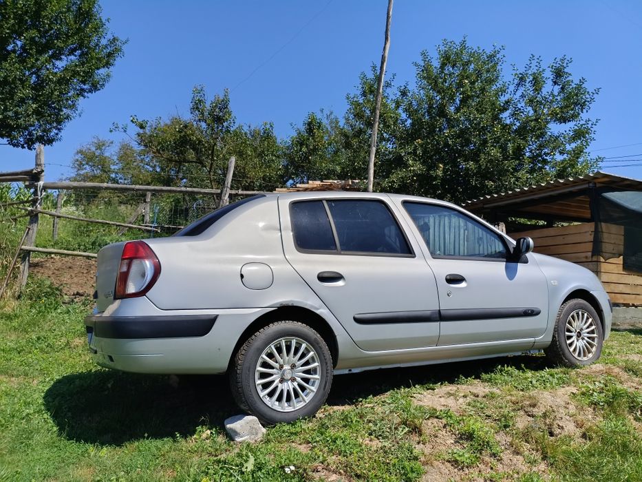Vând autoturism Reno Clio Simbol