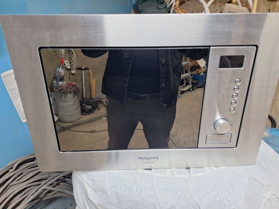 Продам микроволновку встраиваемая