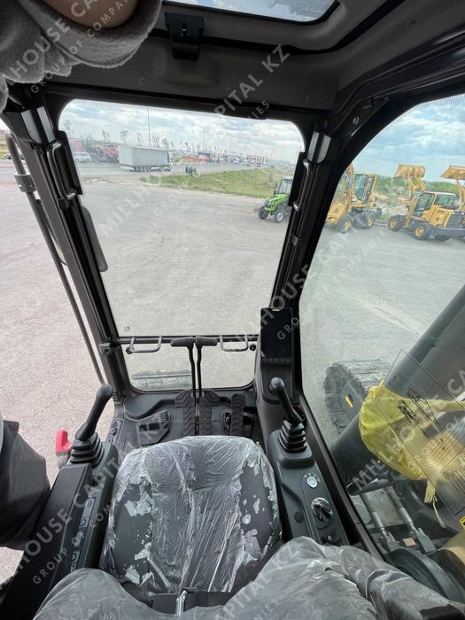 Гусеничный экскаватор LOVOL FR220D2