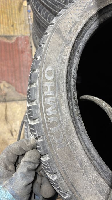 продам резину 235/45/18