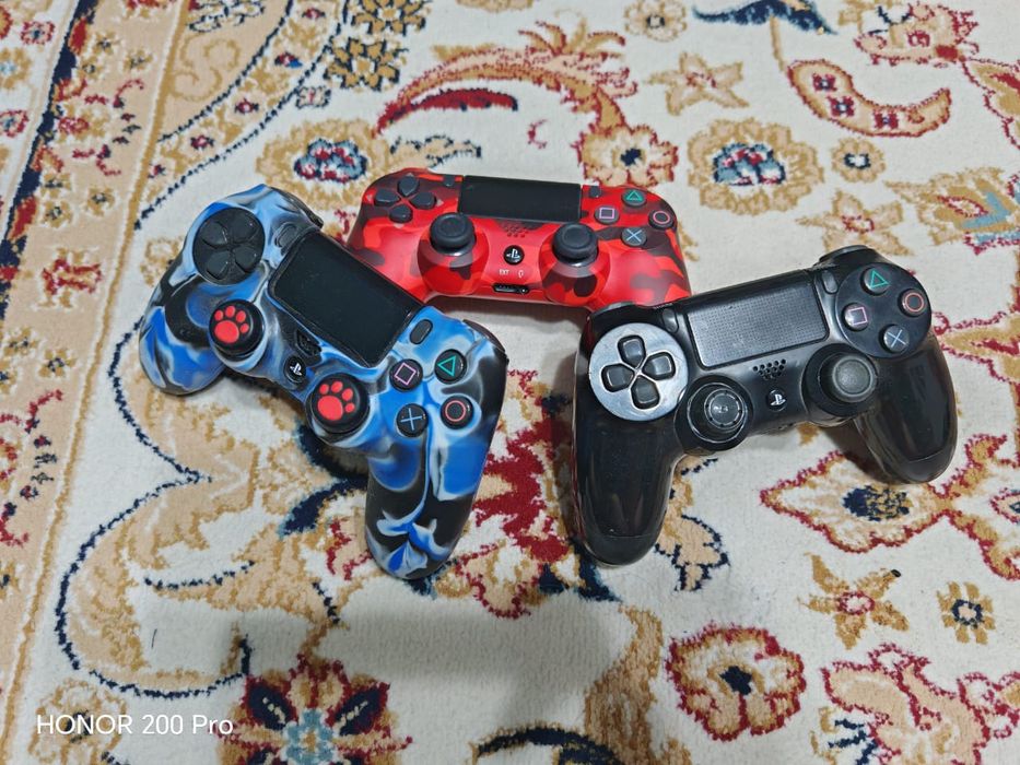 Продам ps4 slim, срочно