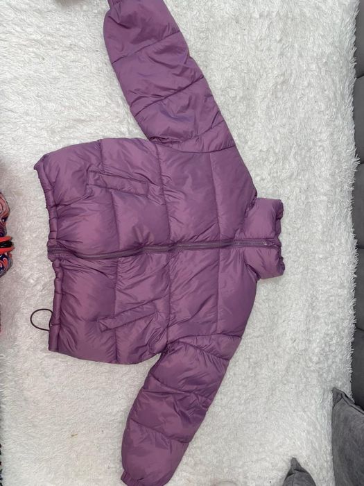 Продам куртку на девочку