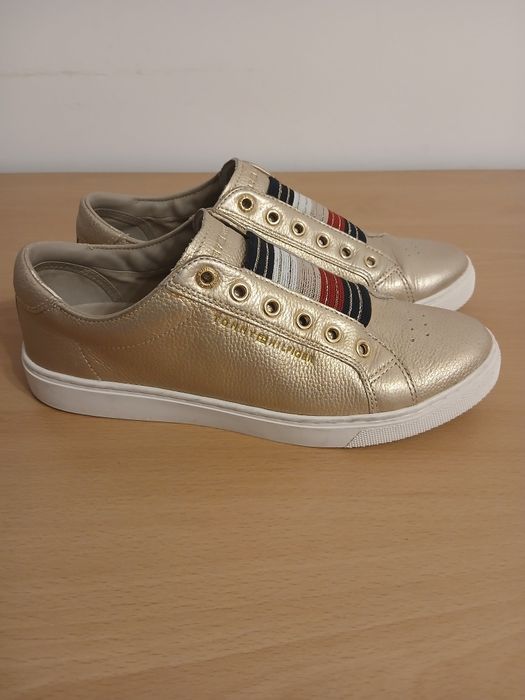 Маратонки на Tommy Hilfiger