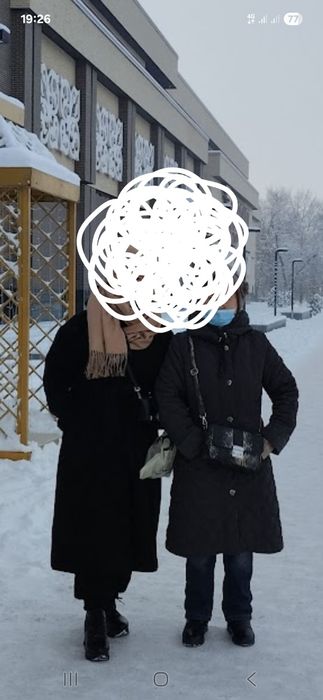 Продам пальто одевала пару раз