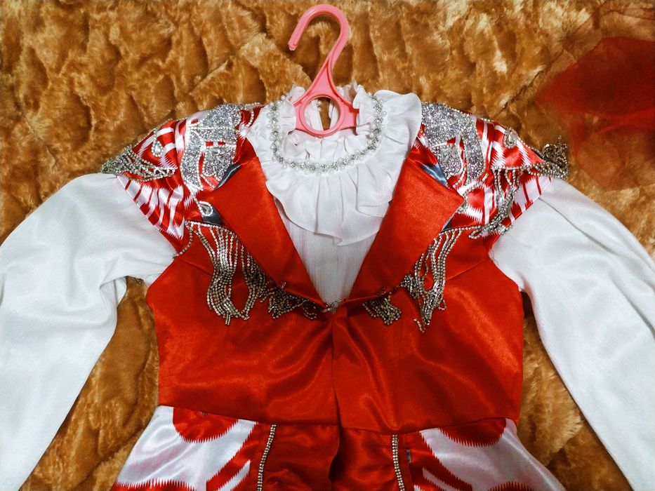 Adras kelinlar toʻylibosi kelishamiz