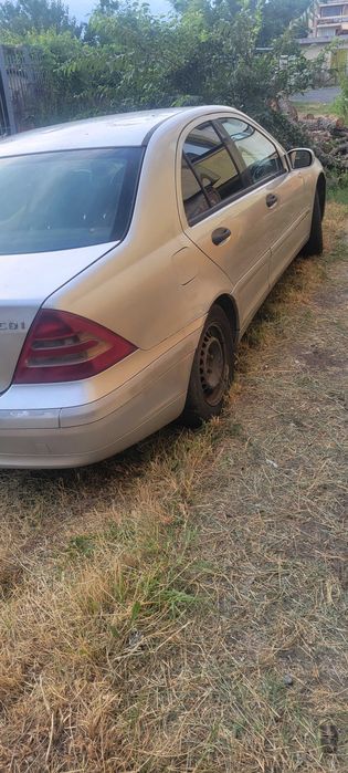 Mercedes c200 на части