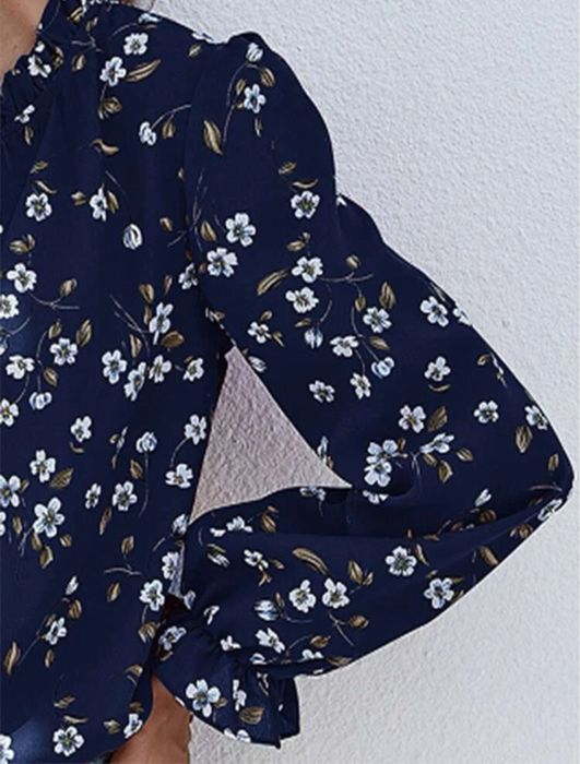 Дамска флорална блуза в синъо