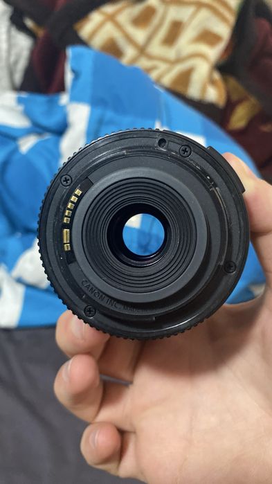 Obiectiv Canon EF-S 18-55mm f/3.5-5.6 II