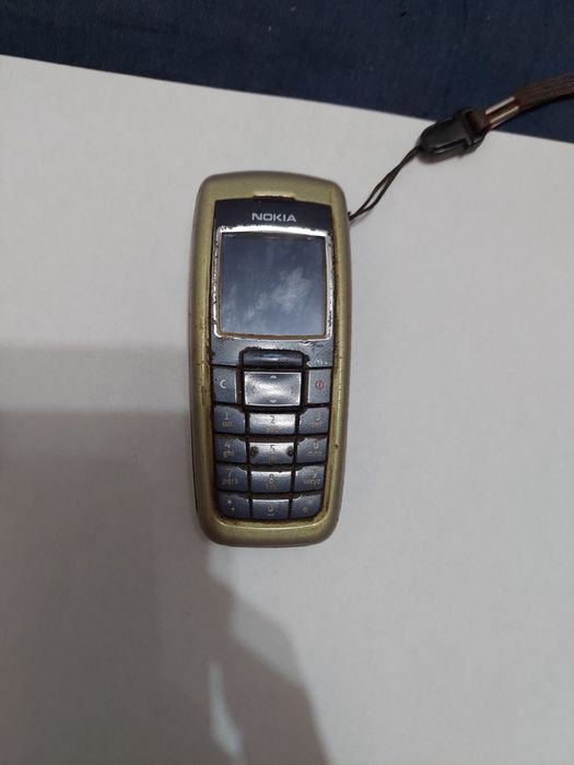 Продам сотовые телефоны