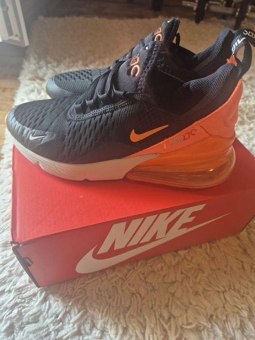 Детски маратонки Nike AIR MAX 270