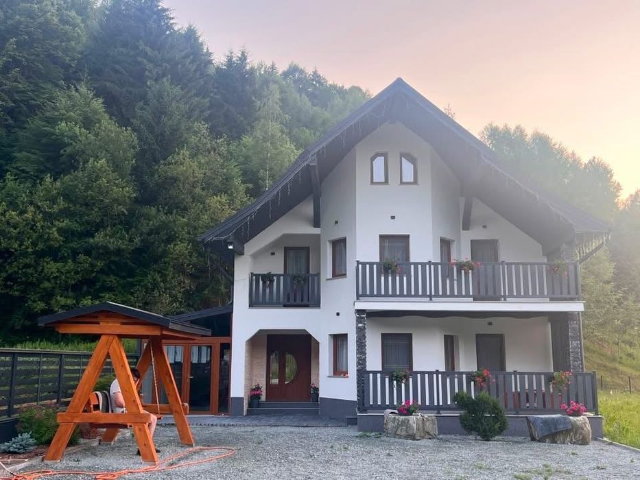 Cabană de închiriat