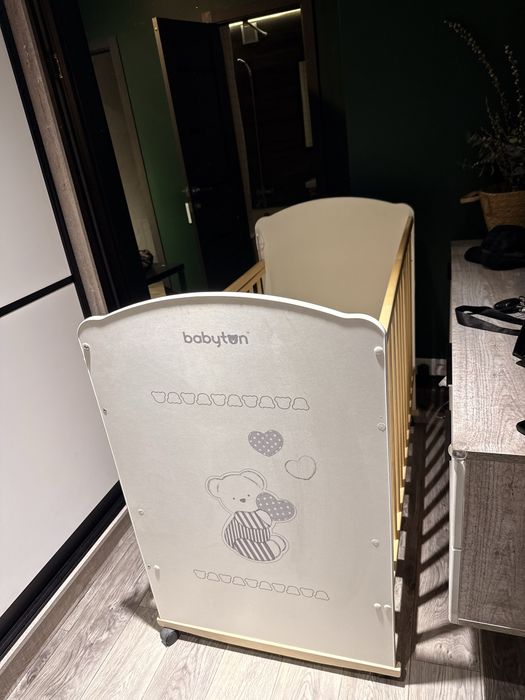 Детская кроватка