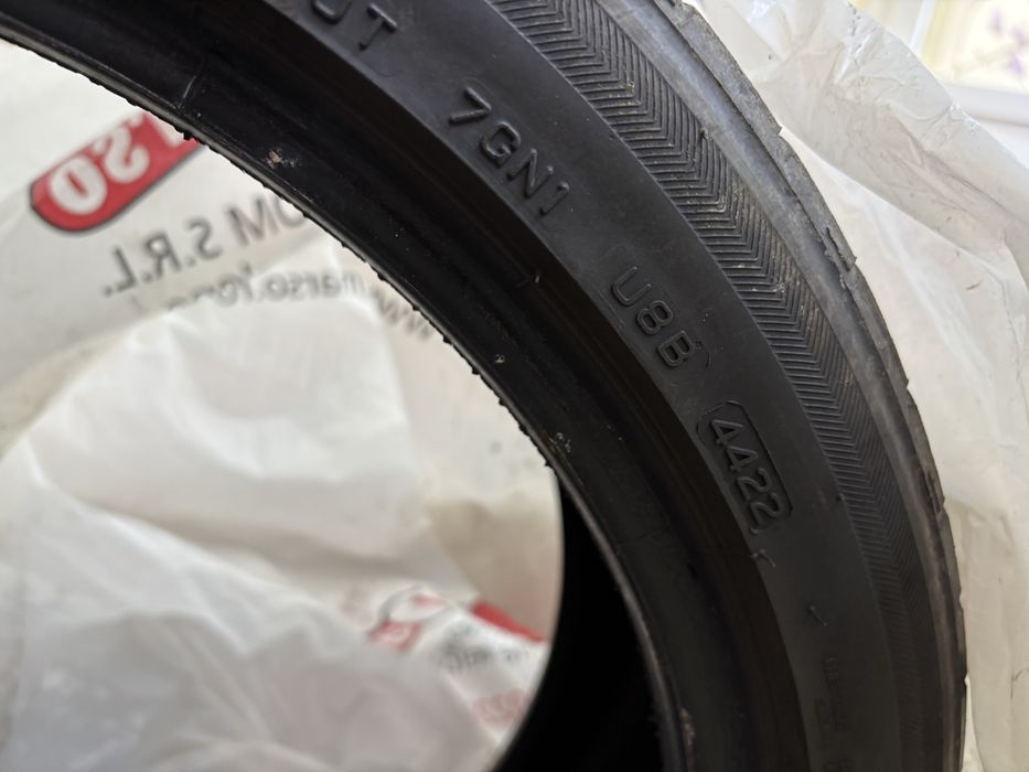Anvelope Vară 19 Goodyear 275/35/19 + Bridgestone 235/40/19