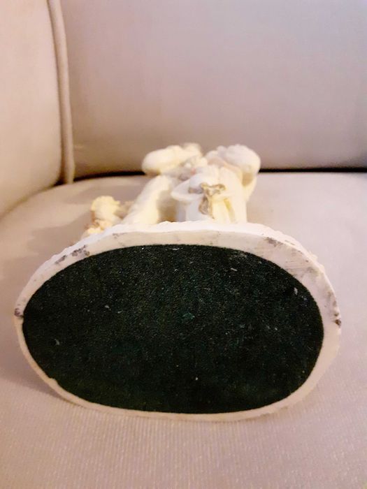 Фигура "Двойка с шапка"