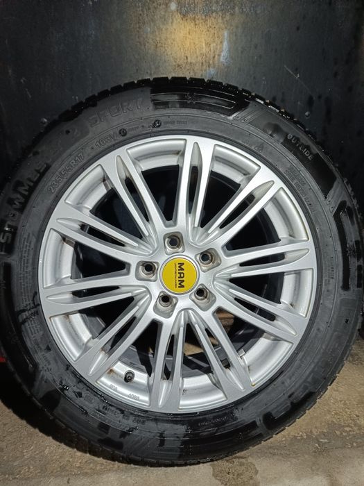 Гуми с джанти 235 55 R 17