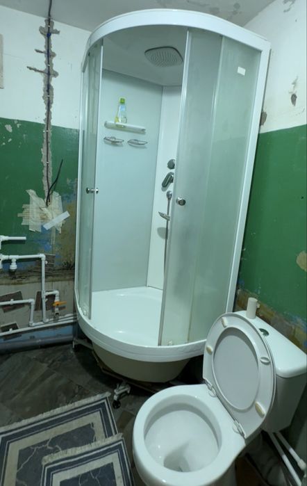 Продам душевую кабинку