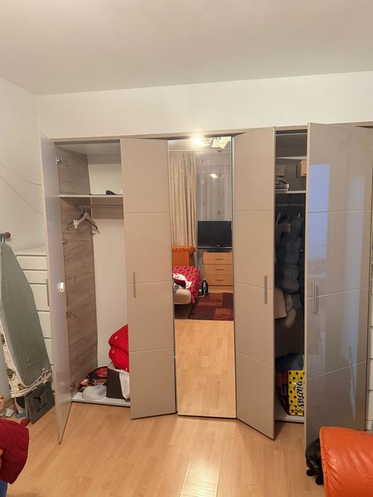 Șifonier / dressing  în 5 usi