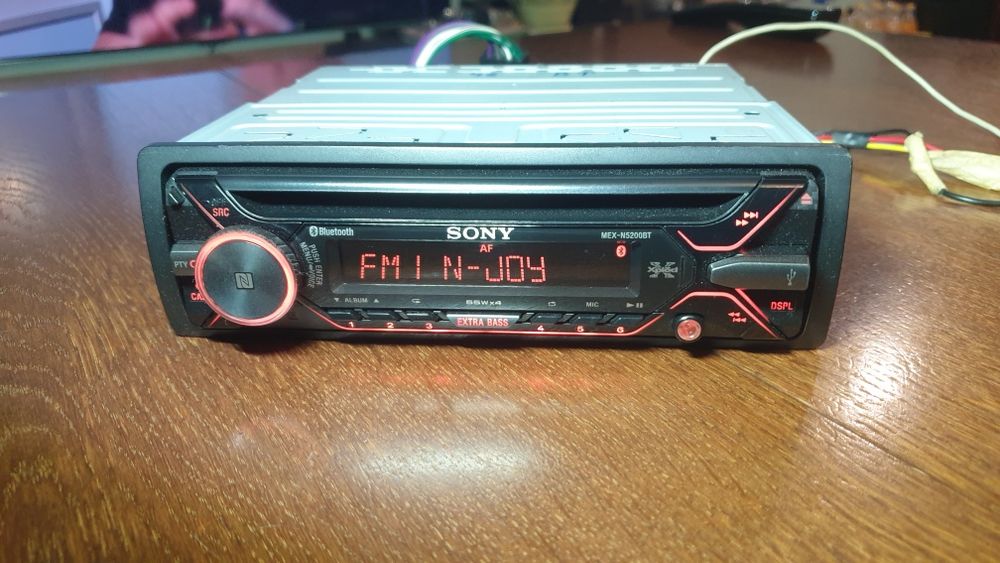 Авто радио плеър музика за кола Сони Sony CD MP-3 USB AUX Bluetooth Блутут Цветове