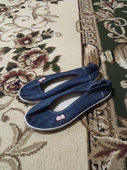 Аёллар оёк кийими