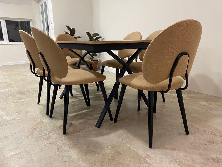 Трапезна разтегателна маса