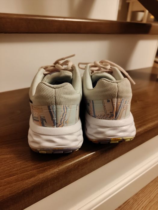 Adidasi Nike fete marimea 36.5