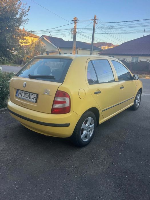 Vând Skoda Fabia