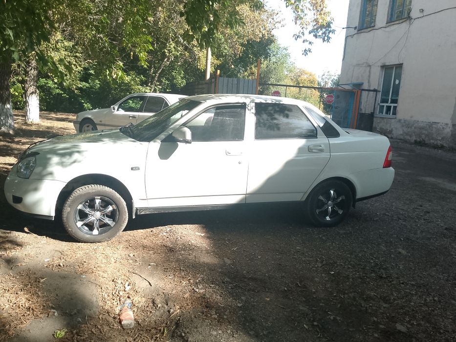 Продам Приору в идеальном состояние