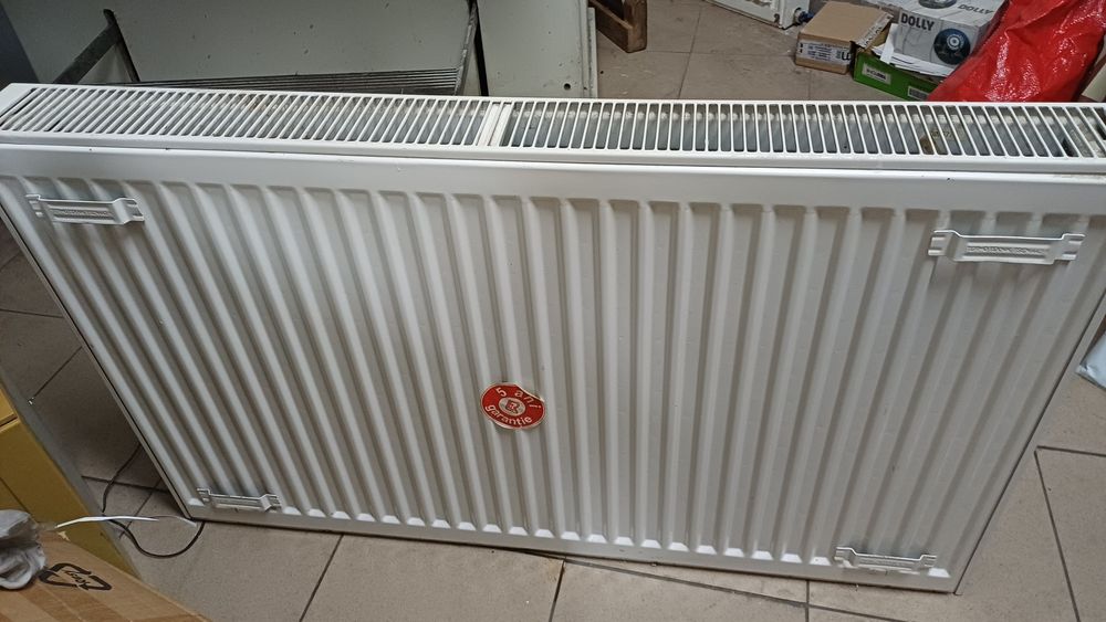 Calorifer Romstal din oțel 1000 x 600 mm – stare bună, puțin folosit
