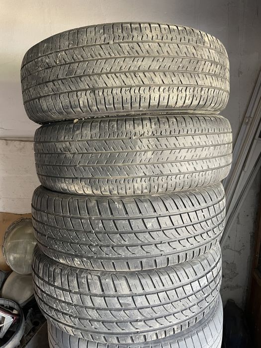 Продам комплект шин на 17