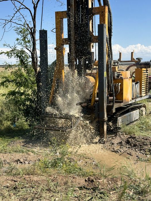 Бурение скважины под воду!