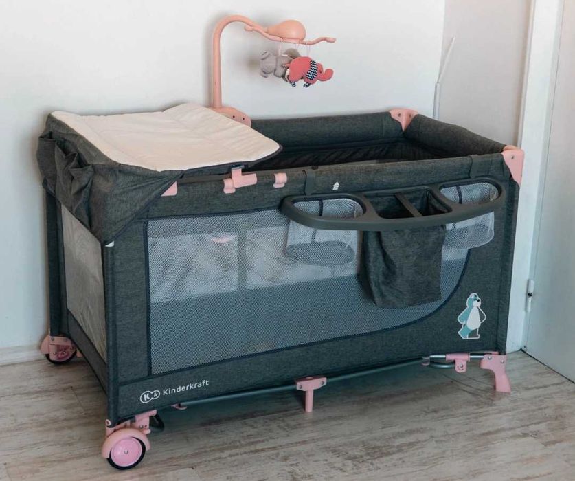 Patut (& Tarc de Joaca) Kinderkraft Joy 2 in 1 Roz & Salteluta