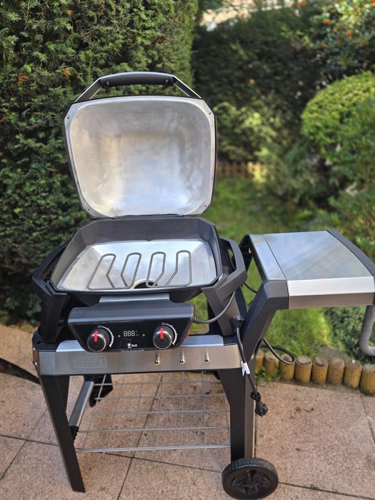 Grătar Weber Electric PULSE 2000 cu masă si Husă