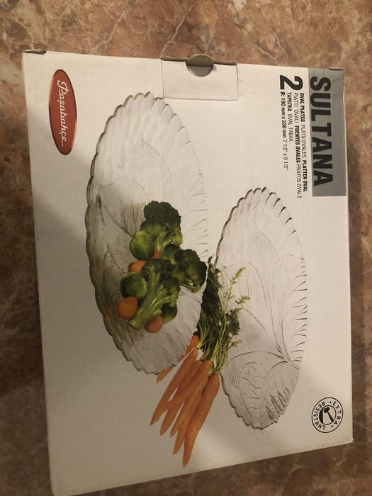 Продам сервировочные тарелки