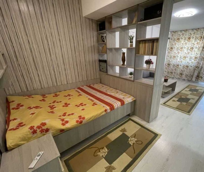 Дава се под наем Тристаен апартамент в Пловдив, Център - 83 кв.м за 285.6 € - Снимка #2