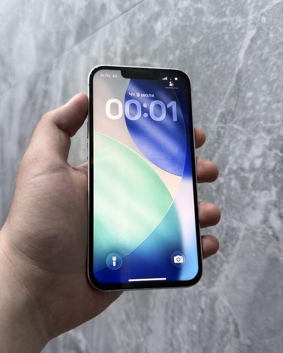 Продам Iphone 14