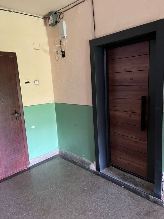 Продава се Тристаен апартамент в Плевен, Идеален център - 92 кв.м за 1544 €/кв.м - Снимка #16