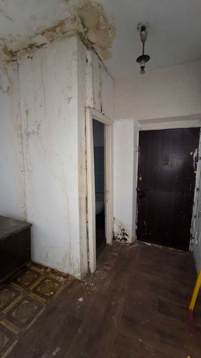 Продаётся 1-комнатная квартира 105-серии. 21 МКР - КАРАСУ. Этаж 5/5.