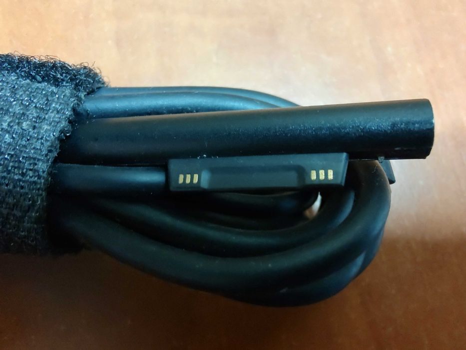 Adaptor alimentator tableta Microsoft Surface 1800 44W 15V-2.58A 5V-1A
