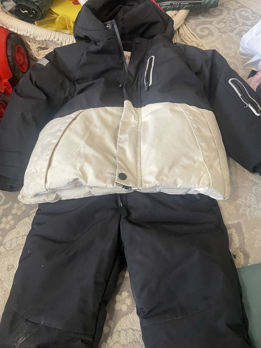 Продам куртки на мальчика