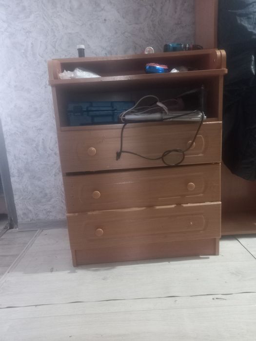 Отдам , заедает 2 полка