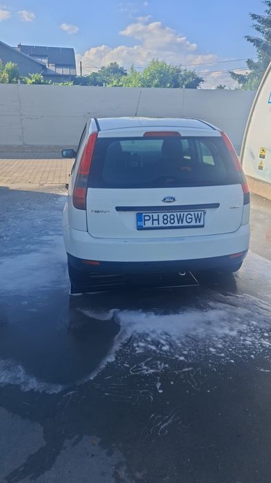 FORD Fiesta 2005 — imagine 3