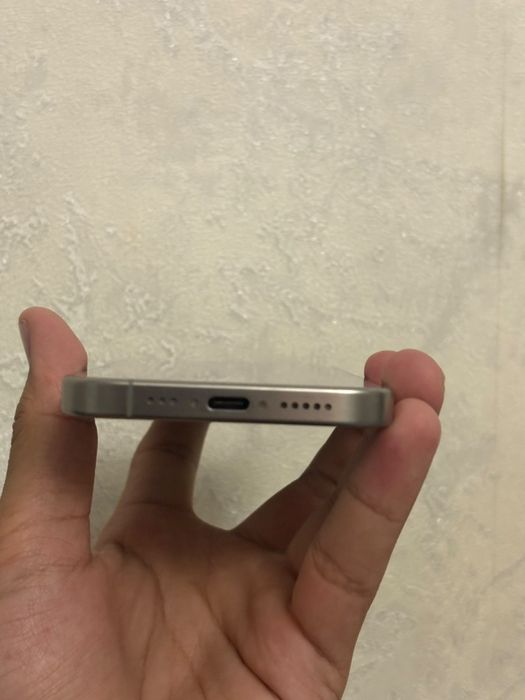 iPhone 15 pro 84%