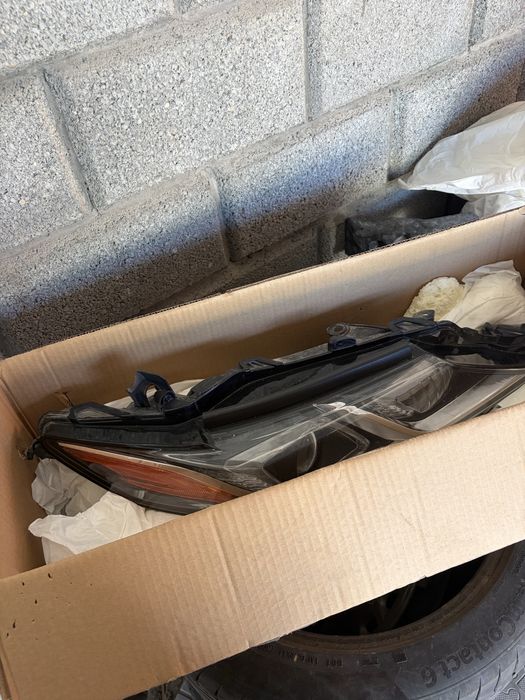 Фары для камри 70