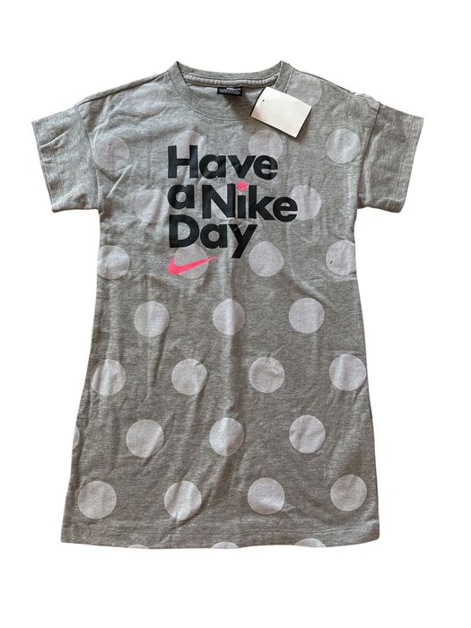 Детска рокля Nike 6 год