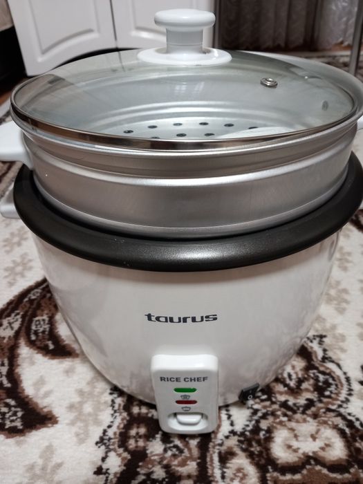 Vand aparat pentgu gatit orez Taurus