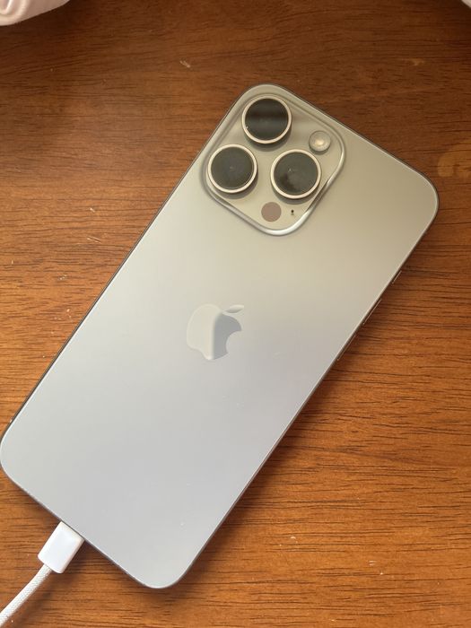 Продам iphone 15 pro max
