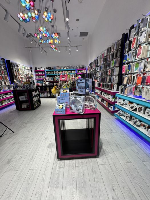 Mobila UNICĂ Slat Wall,pt.magazin de accesorii,incaltaminte,bijuterii