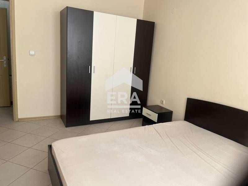 Дава се под наем Двустаен апартамент в Плевен, Широк център - 64 кв.м за 400 € - Снимка #4