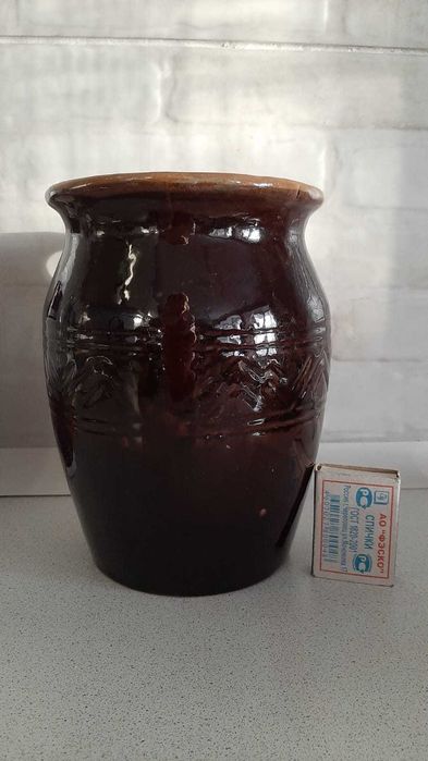 Штоф  и  крынка.